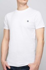 Kedar white t-shirt with logo on chest